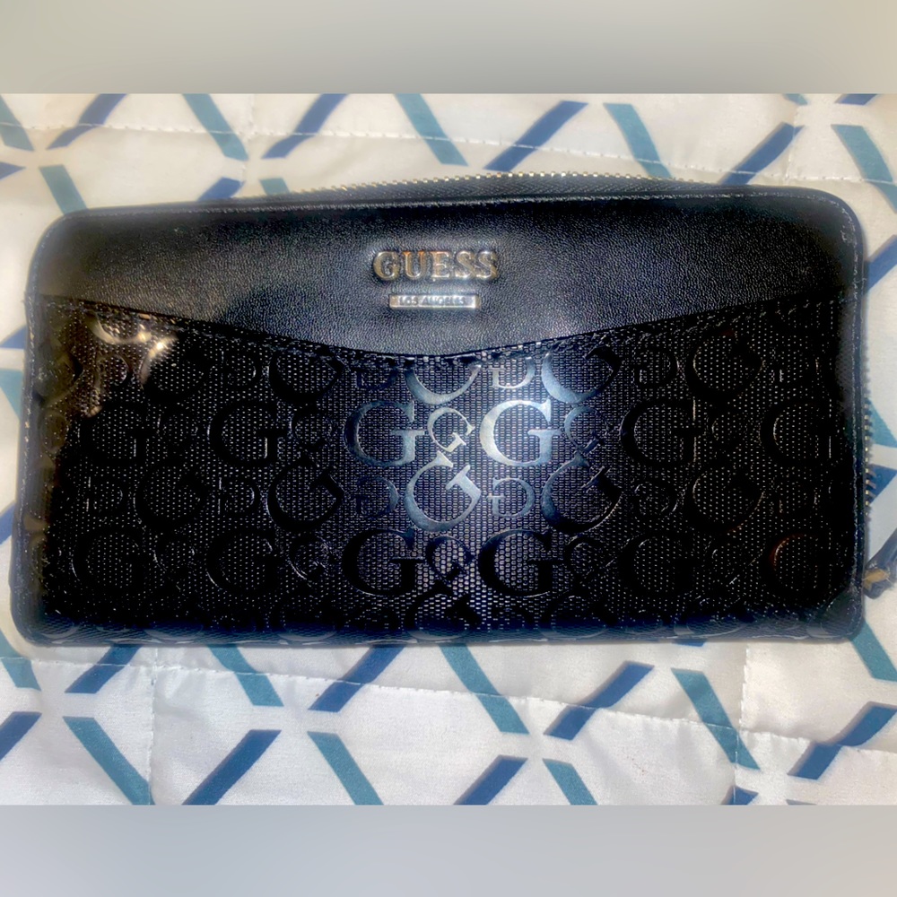 Guess wallet